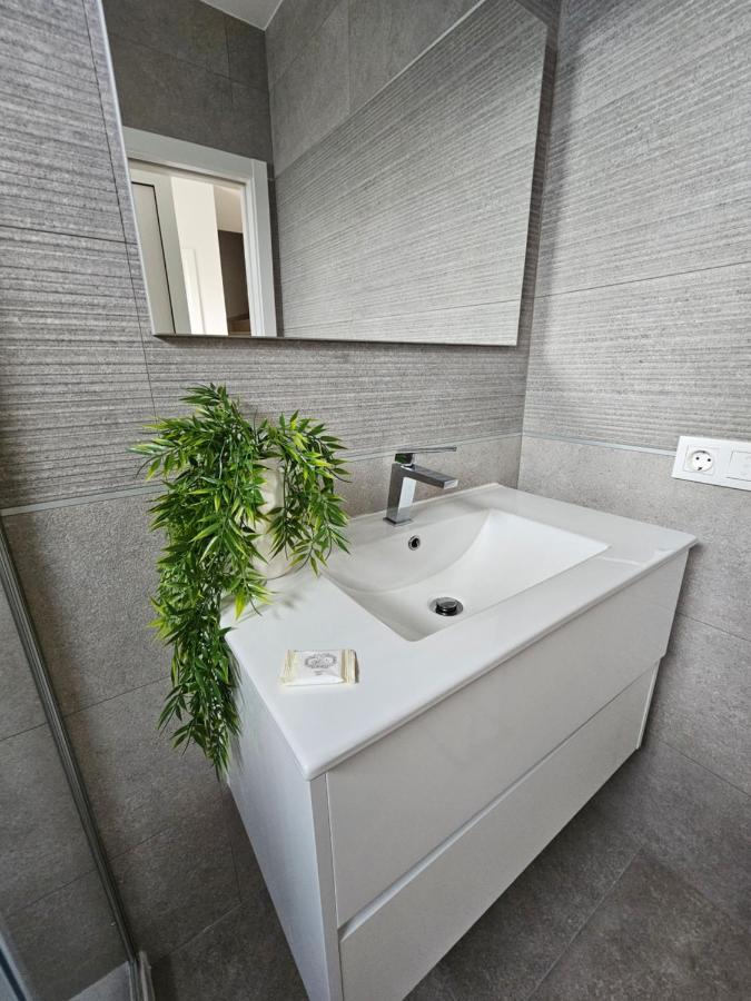 House By The Lagoon - Piscina Privada Villa Casal do Narcizo