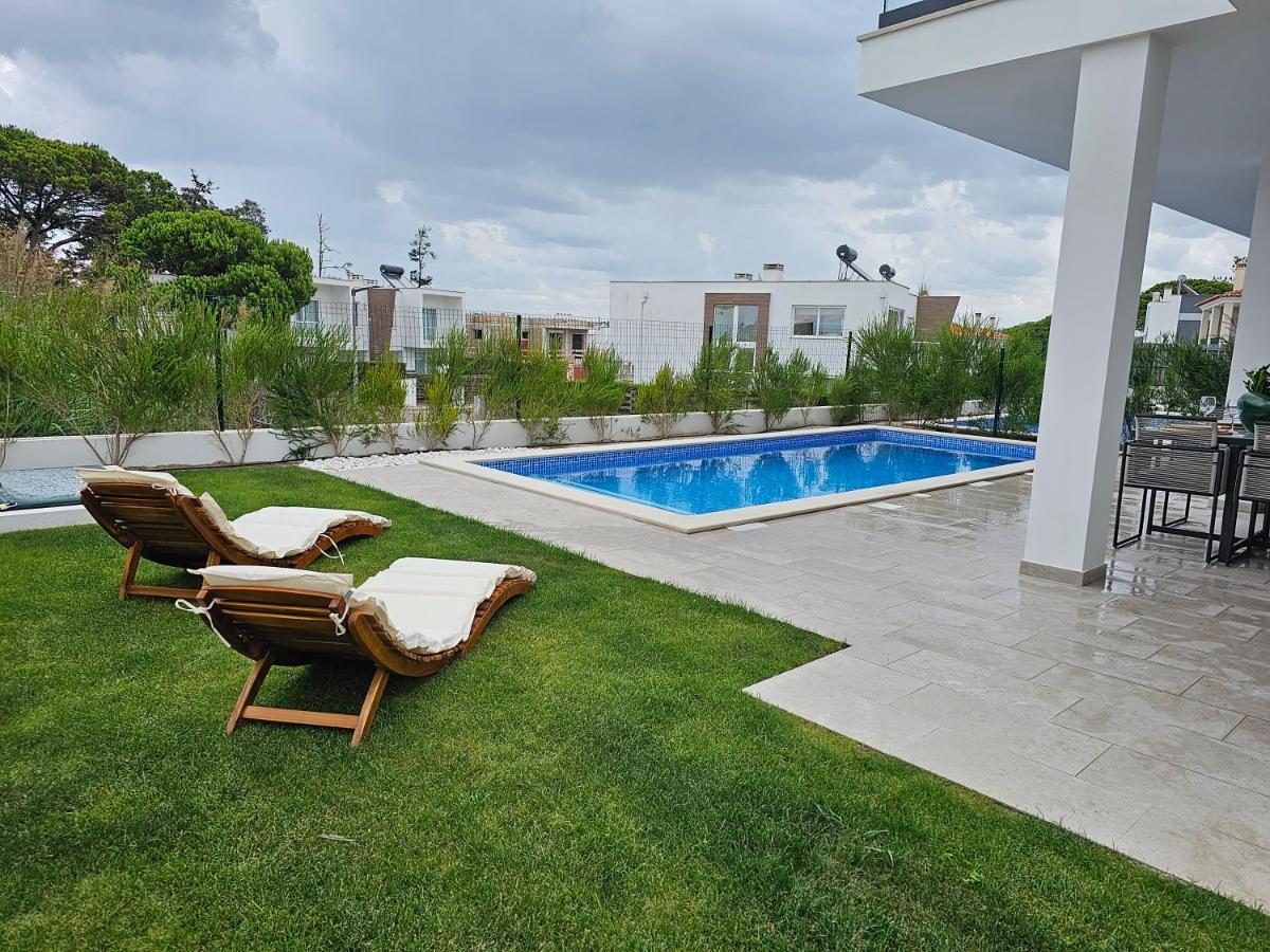 House By The Lagoon - Piscina Privada