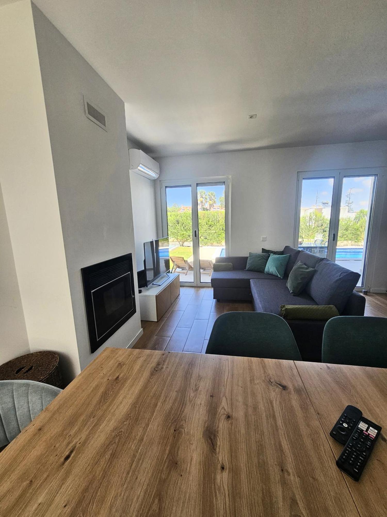Villa House By The Lagoon - Piscina Privada